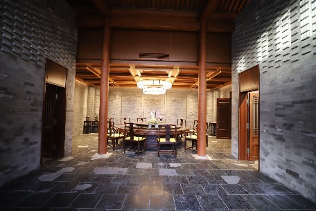 青砖灰瓦，匠心独运——北京四合院中传统建筑材料的绿色重生