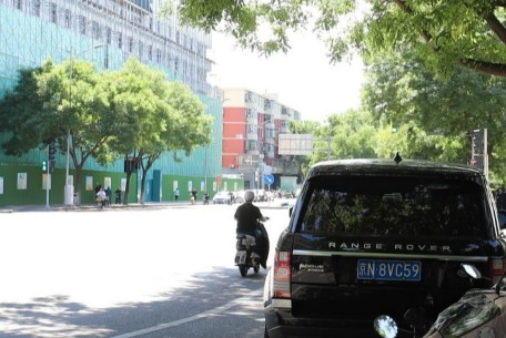 南横西街 - 位于北京市西城区牛街地区的东南侧
