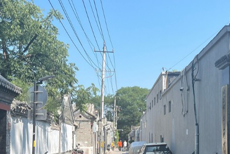 新街口街道新增917处充电设施，破解平房区电动自行车充电难题